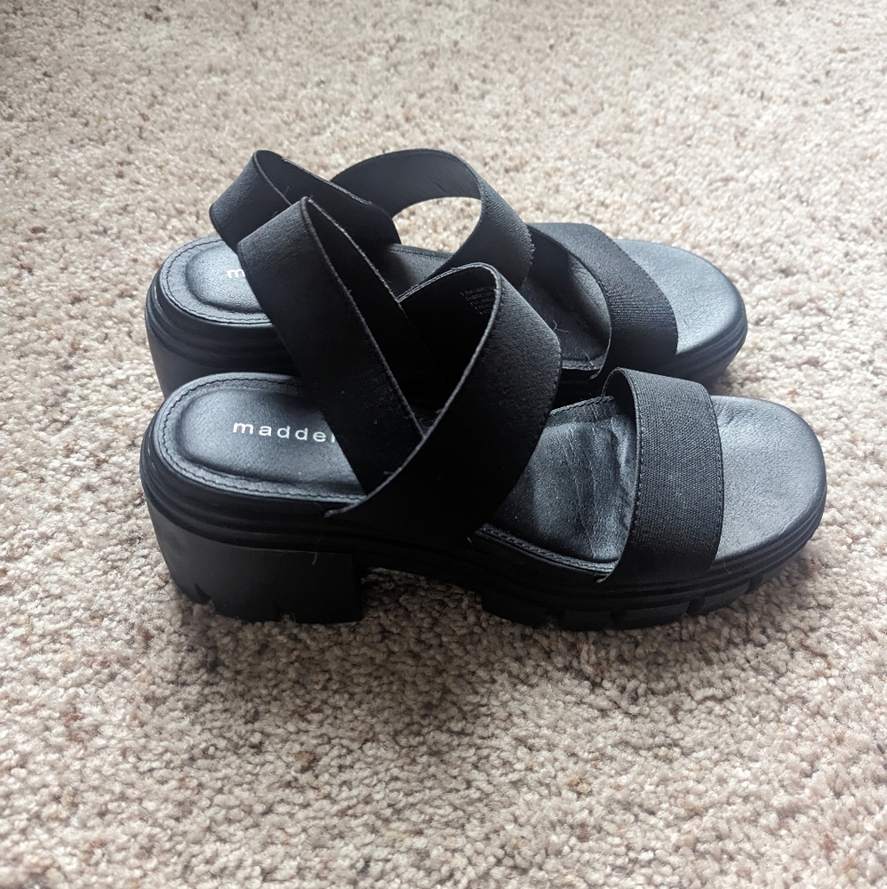 Madden girl chunky sandal
